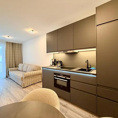 Gg 8 Apartment